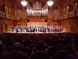 �痢�E�t�B���n�[���j�A�E����53�������t��