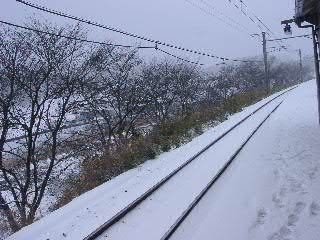 2003年1月30日山陽本線 広島駅に向かって。この時は大雪でエラい目に遭いました。