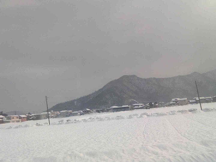 2011年2月北陸線福井周辺は雪景色列車中にて